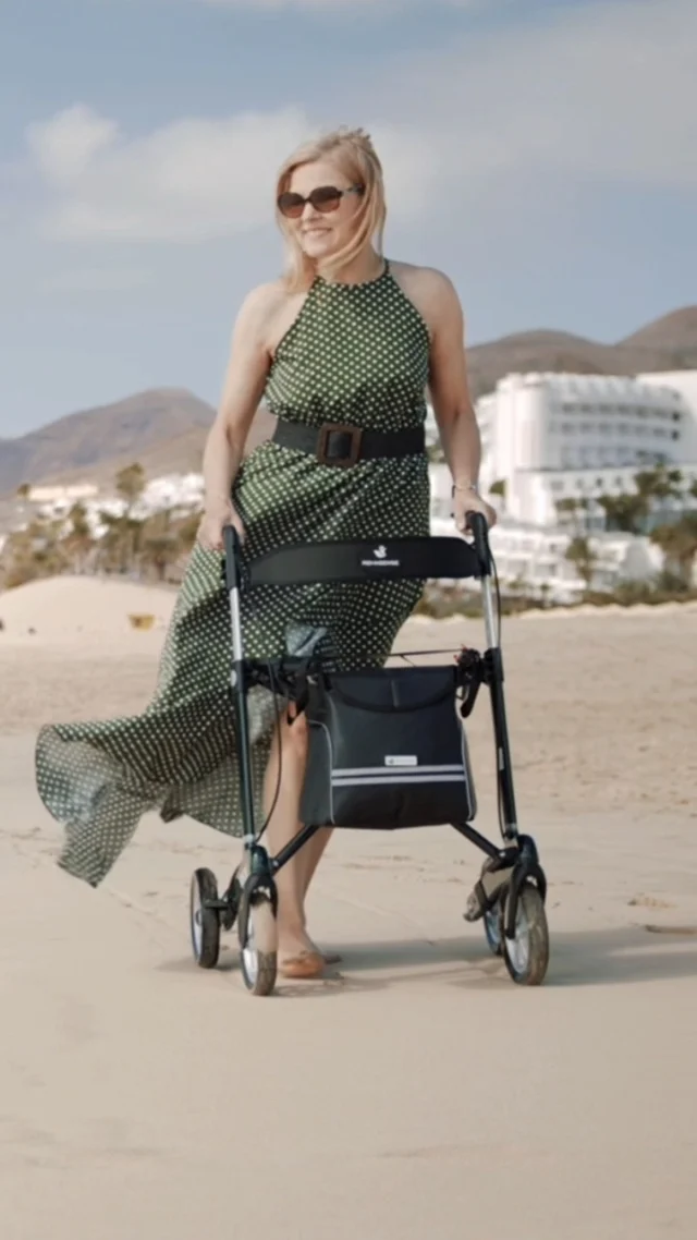 Ein bisschen Sommer in diesen Wintertagen ☀️

Athlon ist einer der sichersten, stabilsten und leichtesten Rollatoren aus Carbonfaser, die auf dem Markt erhältlich sind. Diesmal in der Farbe Racing Green 🟢
—
A little bit of summer on these winter days ☀️

Athlon is one of the safest, most stable, and lightest carbon fiber rollators available on the market.