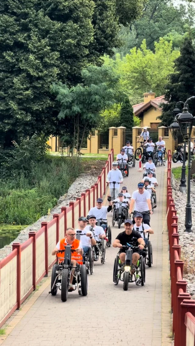 Die PAWS Tour Polen liegt hinter uns! 🔥

Es war ein fantastischer Tag voller positiver Energie, toller Gespräche und gemeinsamer Radtouren. Wir freuen uns, dass über 40 Teilnehmer dabei waren und wir gemeinsam diese wunderschöne Strecke zurückgelegt haben!

Vielen Dank an alle für eure Teilnahme - ihr seid es, die die Atmosphäre der PAWS Tour ausmachen! 💪
—
The PAWS Tour Poland is behind us! 🔥

It was a fantastic day full of positive energy, great conversations, and riding together. We’re thrilled that over 40 participants joined us and that we rode this beautiful route together!

Thank you all for coming - you’re the ones who create the PAWS Tour atmosphere! 💪